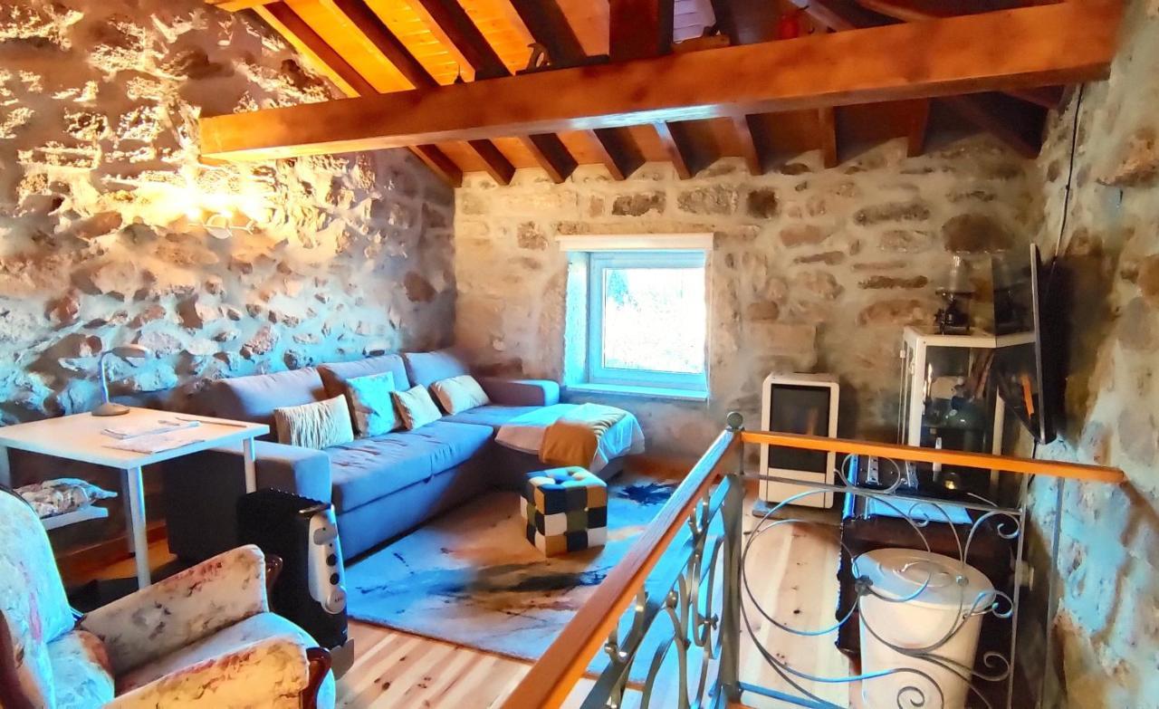 Casa Rural D 'Avo - Sossego Do Campo - 5 Adultos Alhais Esterno foto
