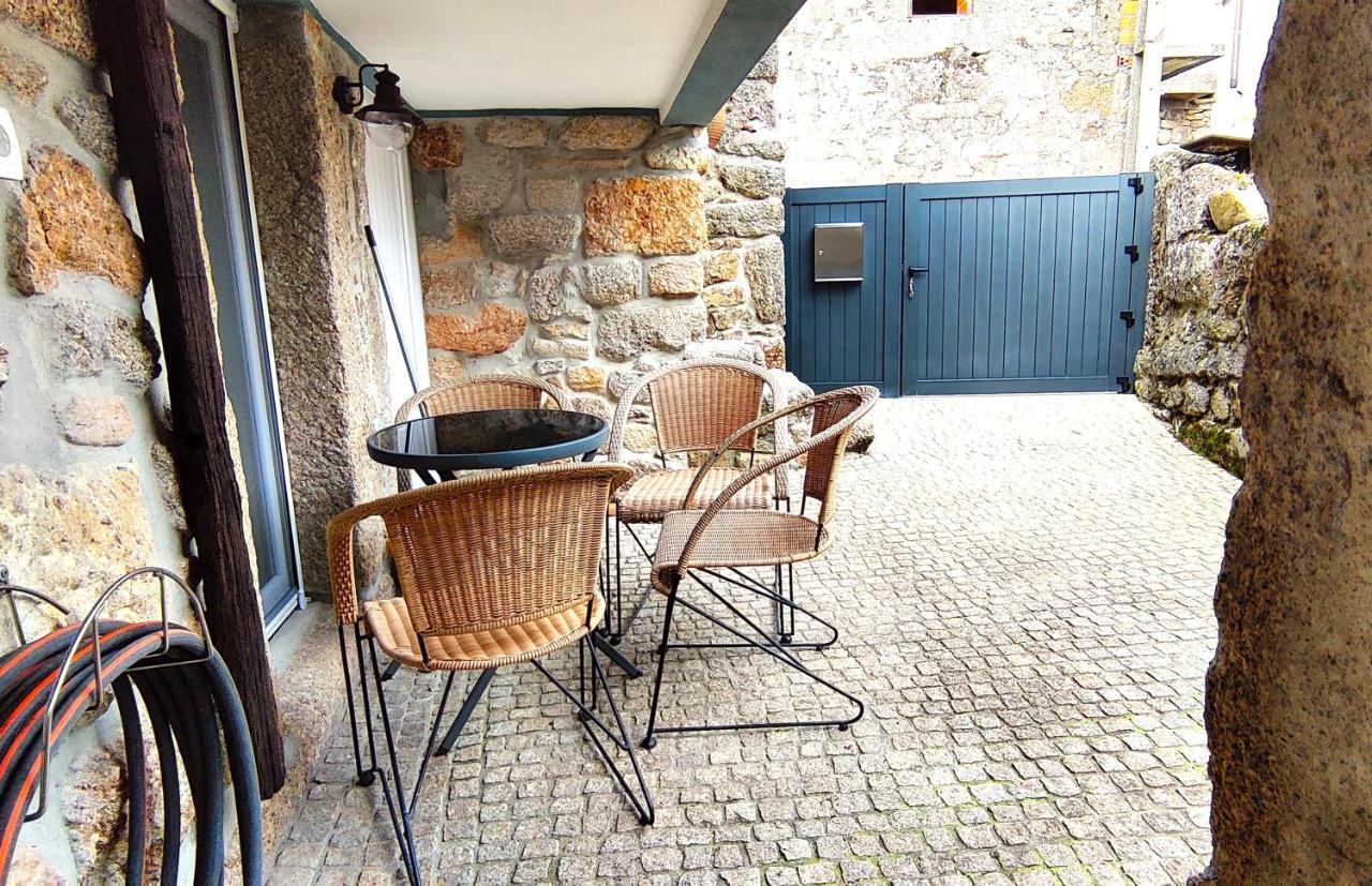 Casa Rural D 'Avo - Sossego Do Campo - 5 Adultos Alhais Esterno foto